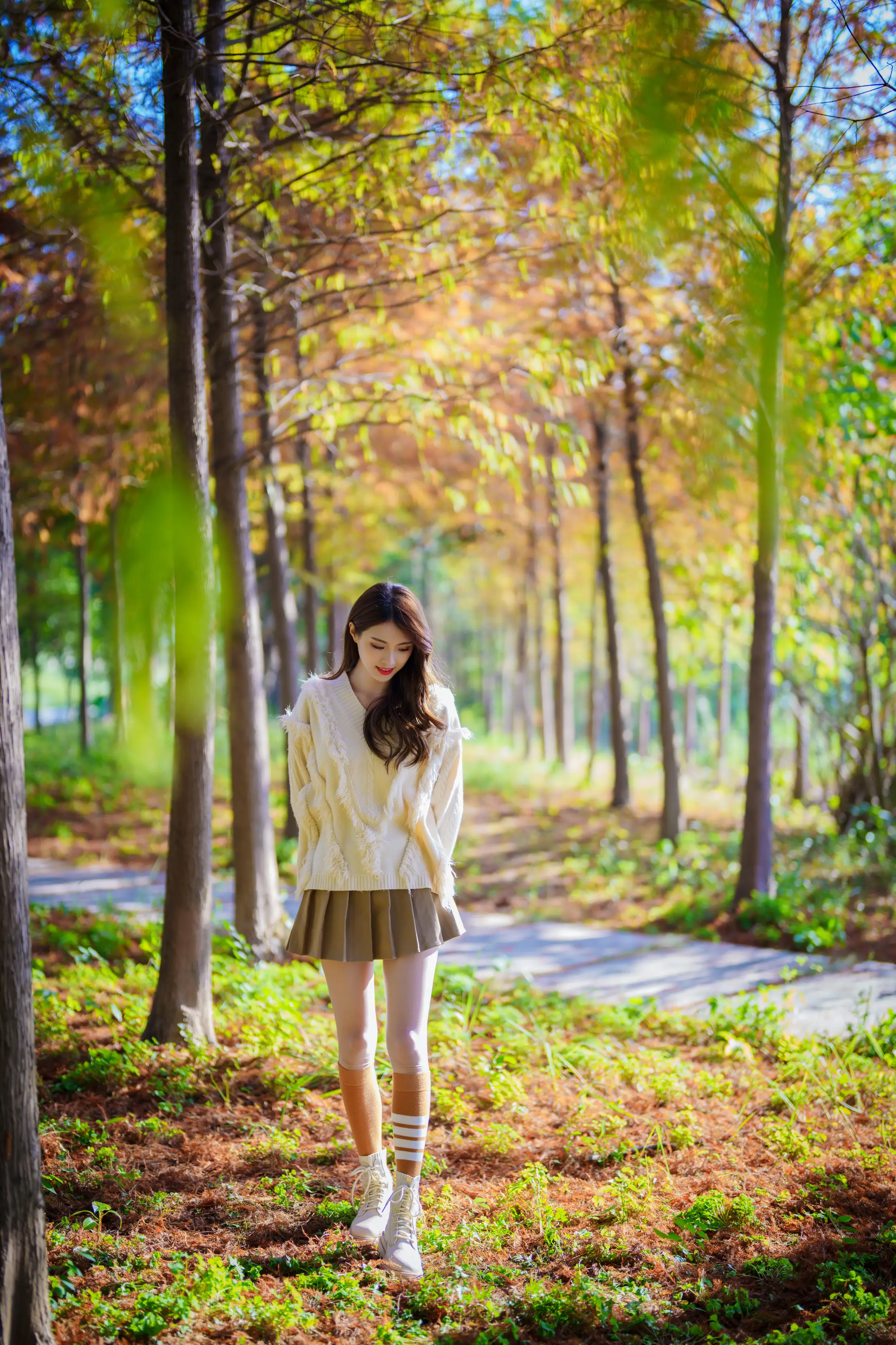 [YITUYU] 2022.02.03 Vol.745 – One leaf knows autumn, the metasequoia tree in autumn is brilliant in red Teng Jing#[50P]-5